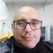 Laureto in lettere moderne con specializzazione in storia